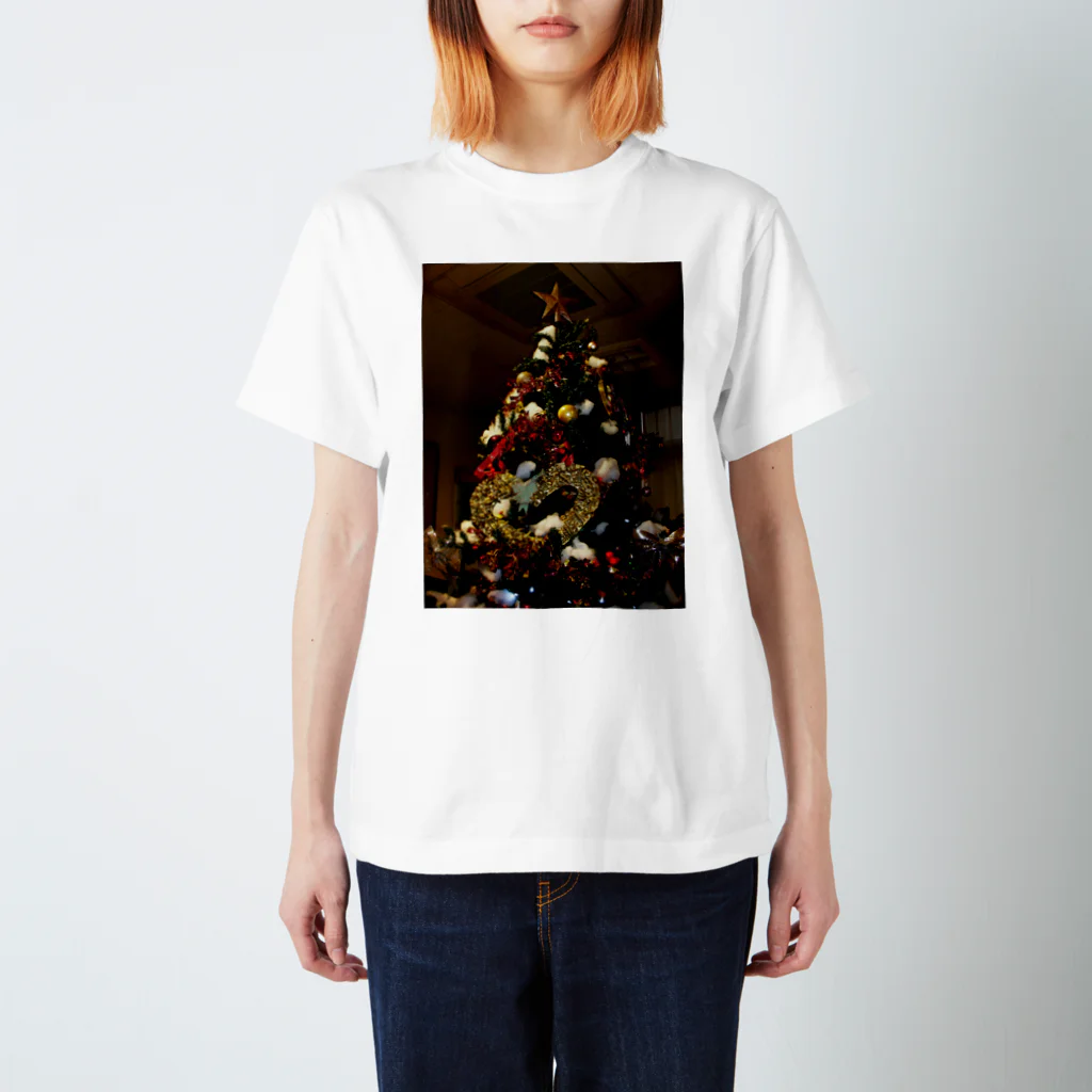 hiroki-naraの光景 sight0397 クリスマス・ツリー Christmas tree スタンダードTシャツ