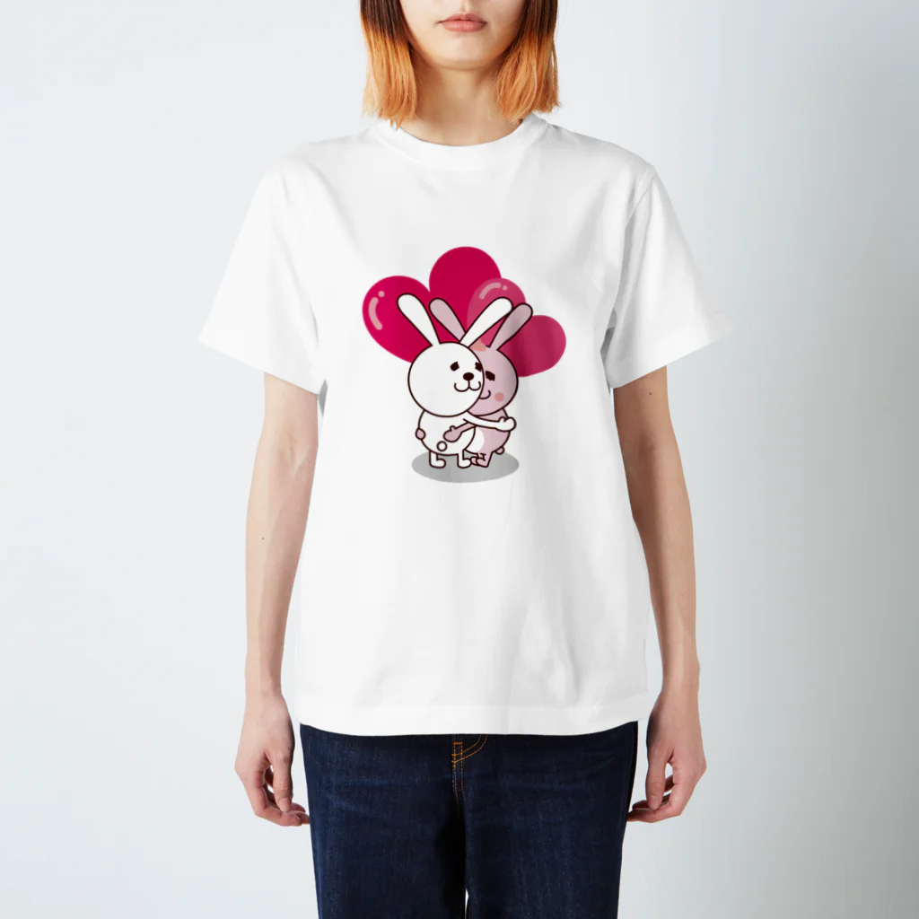 MUROVICのしょんどいウサギ (ハグ) Regular Fit T-Shirt