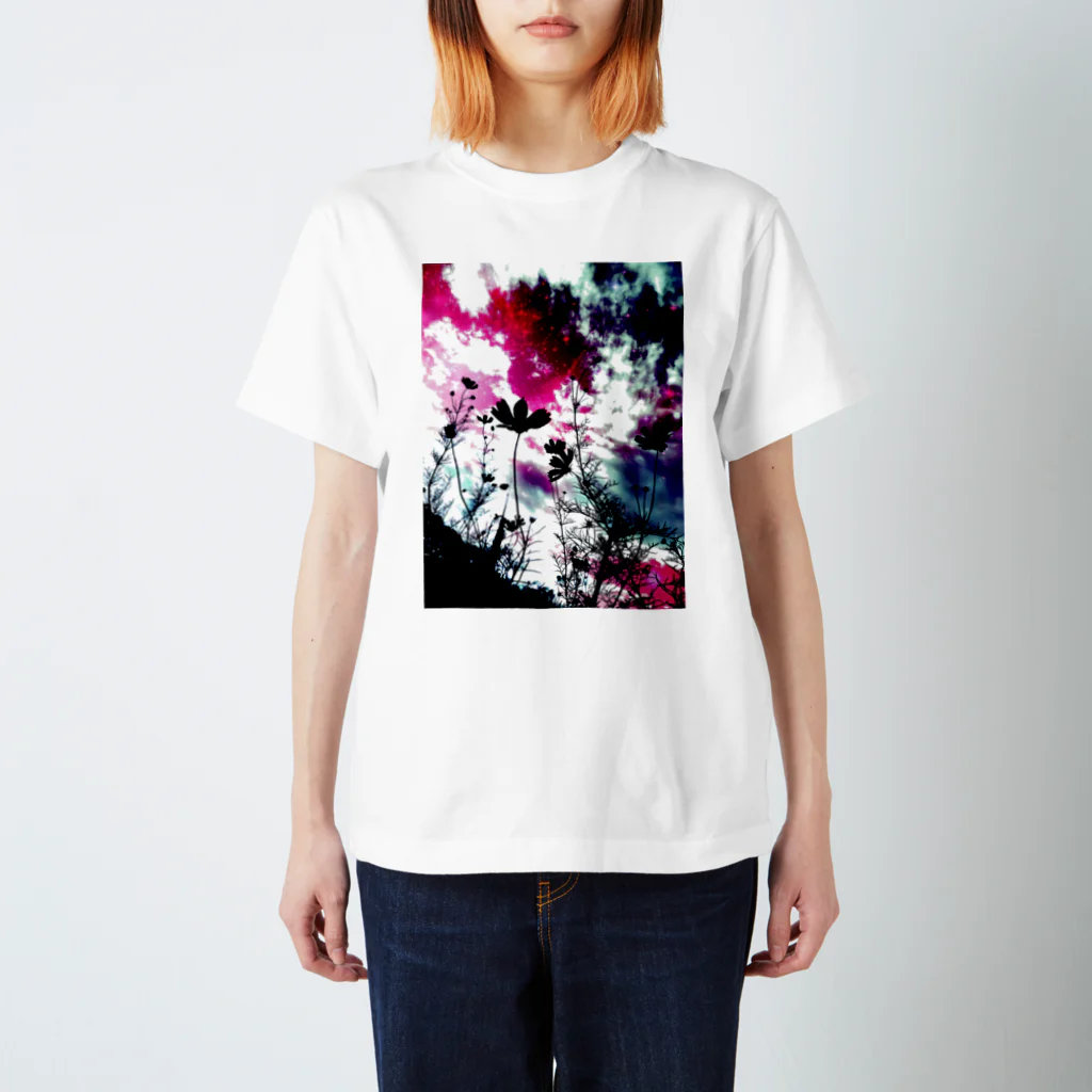 訓子kunkoの瞬時（秋桜） Regular Fit T-Shirt