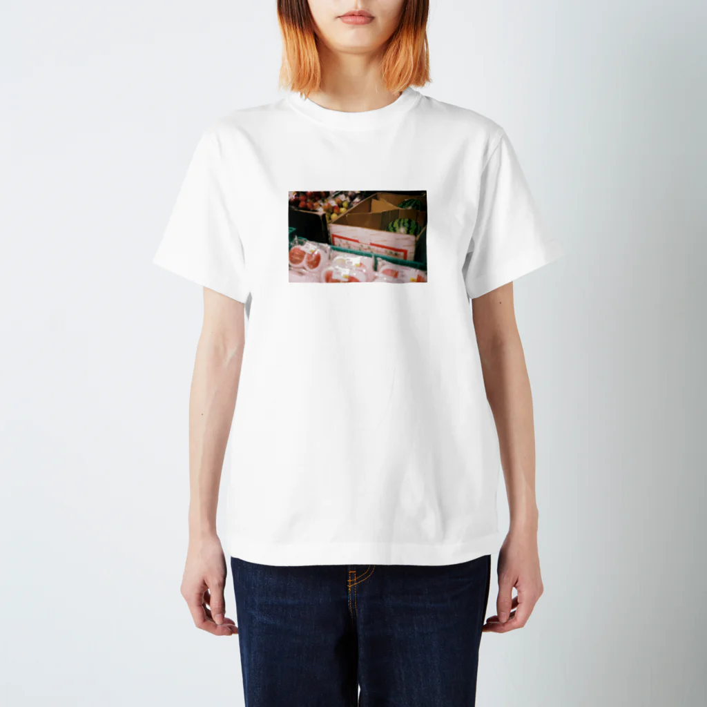 ✶ uopn ✶の夏の夜の果物 スタンダードTシャツ