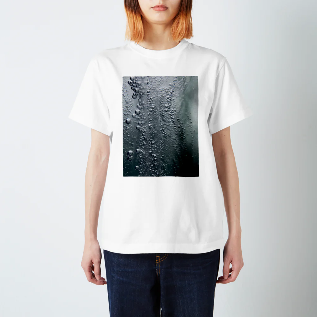 グリュックレーヴのSinking in water Regular Fit T-Shirt