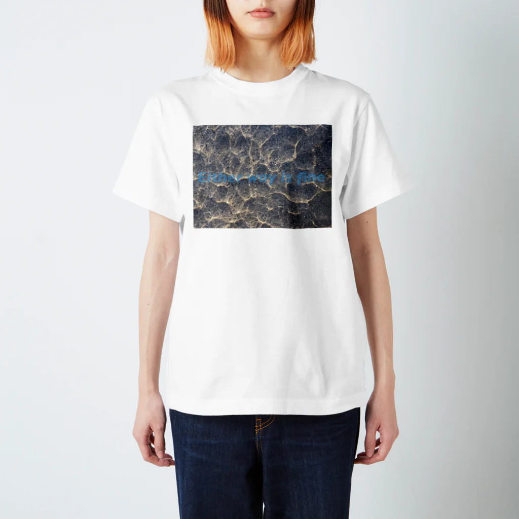 NZWのどちらでも Regular Fit T-Shirt