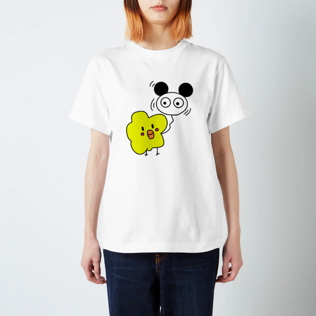 はじめの落書きのぴよぴよらいおん(仮の姿)と宇宙パンダ スタンダードTシャツ