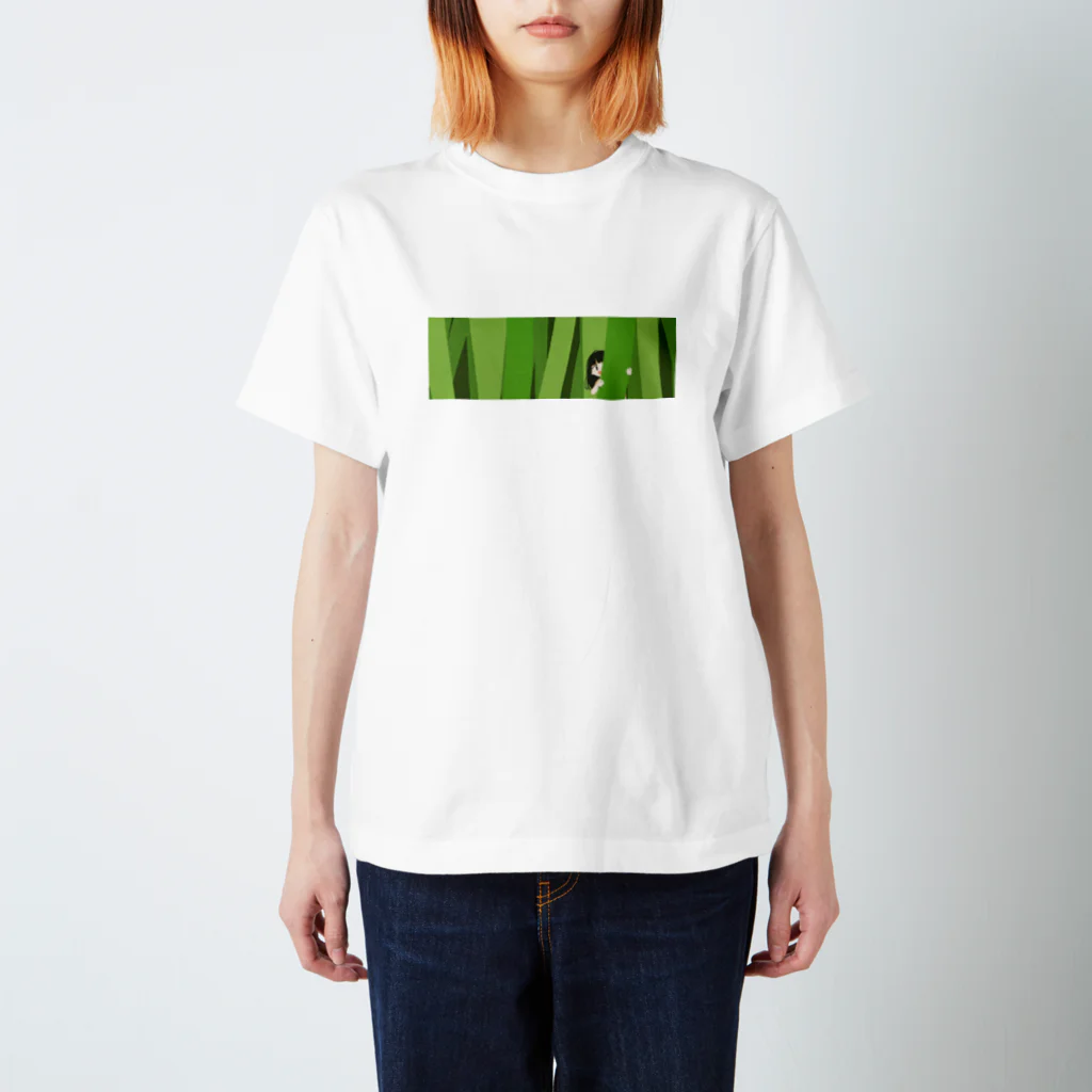 なぶかめ＿🗜の草むらの女の子 Regular Fit T-Shirt