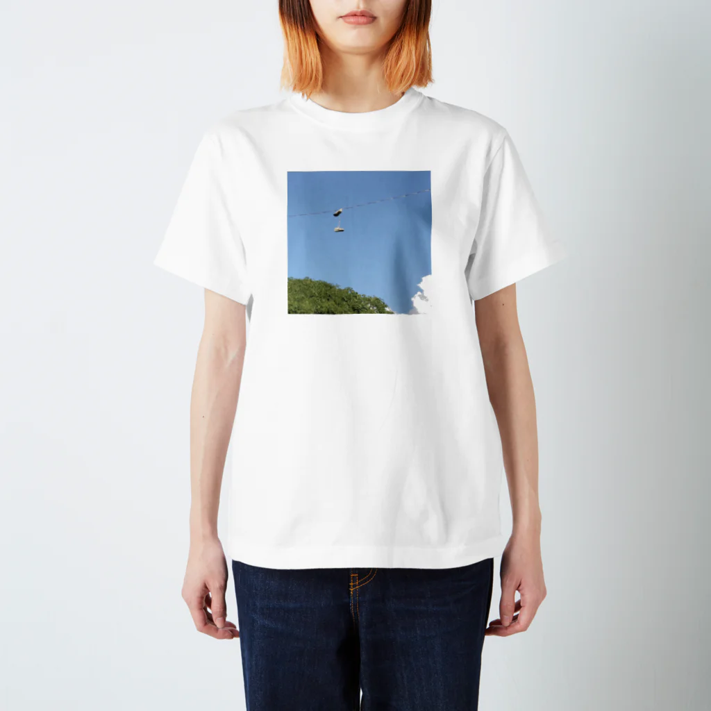 ひそかのおみせやさんのマフィアのアジト Regular Fit T-Shirt