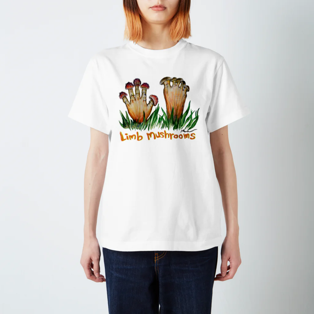 守時はるひのLimb mushrooms Regular Fit T-Shirt