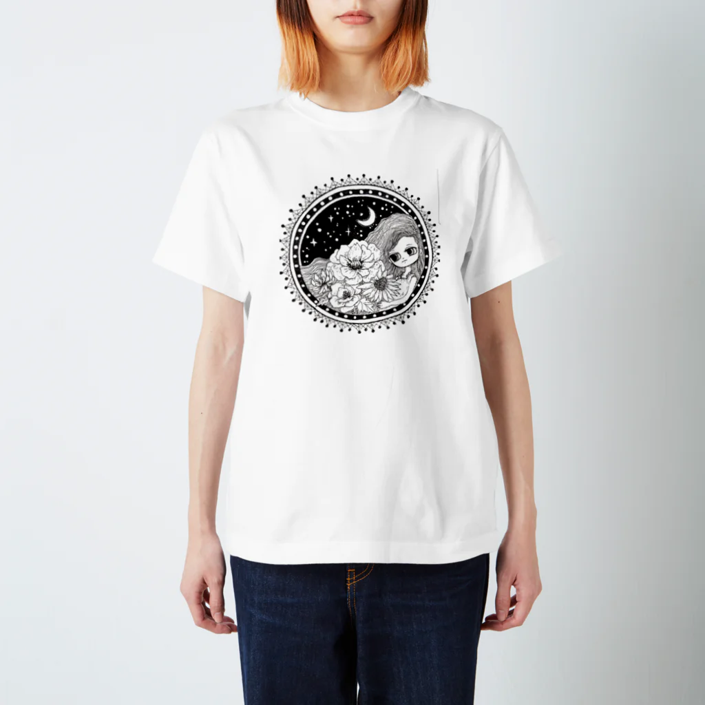 あとりえJOYの花盛りの庭で🌼月夜に夢見る🌙 スタンダードTシャツ