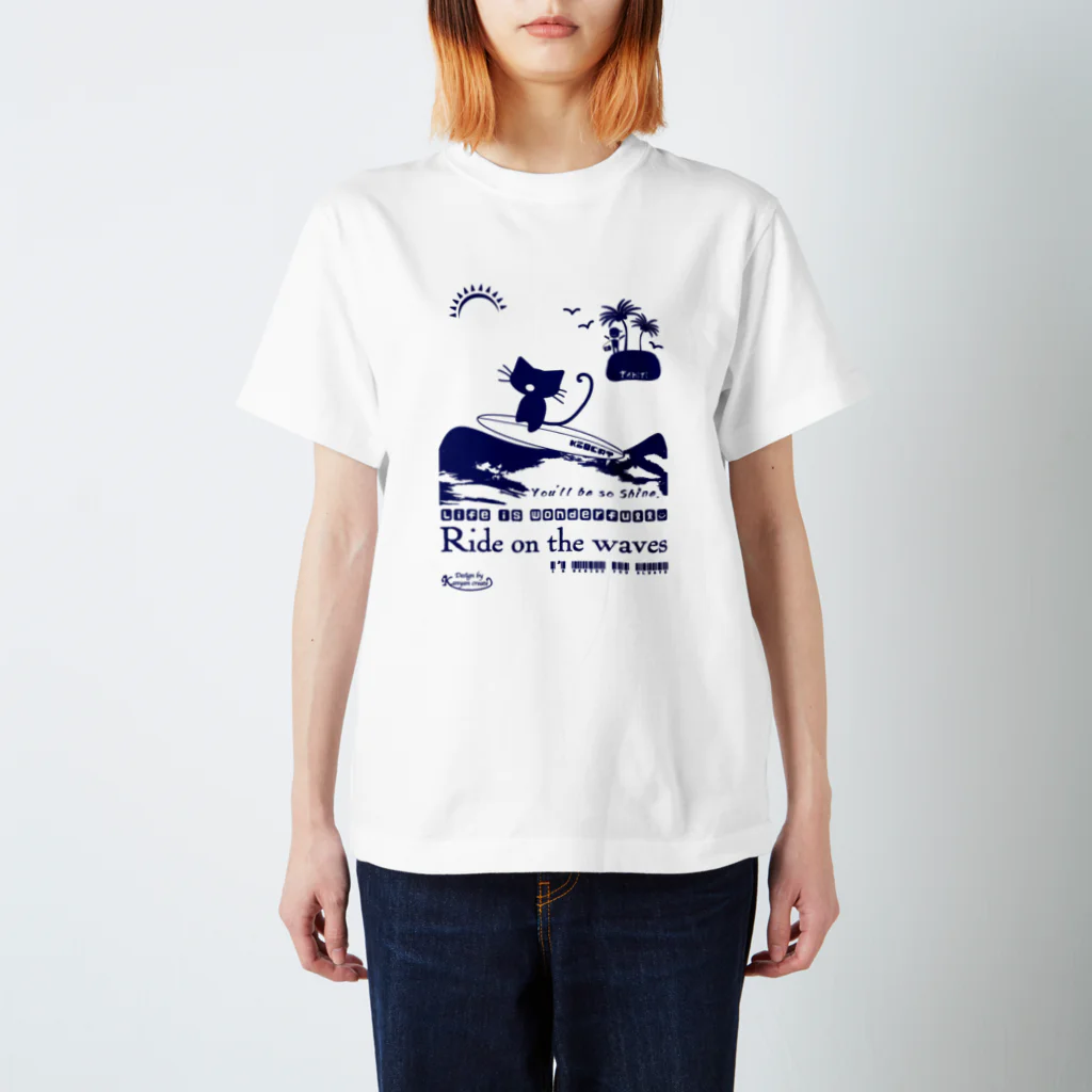 かにゃんクリエイトのRide on the Wave スタンダードTシャツ