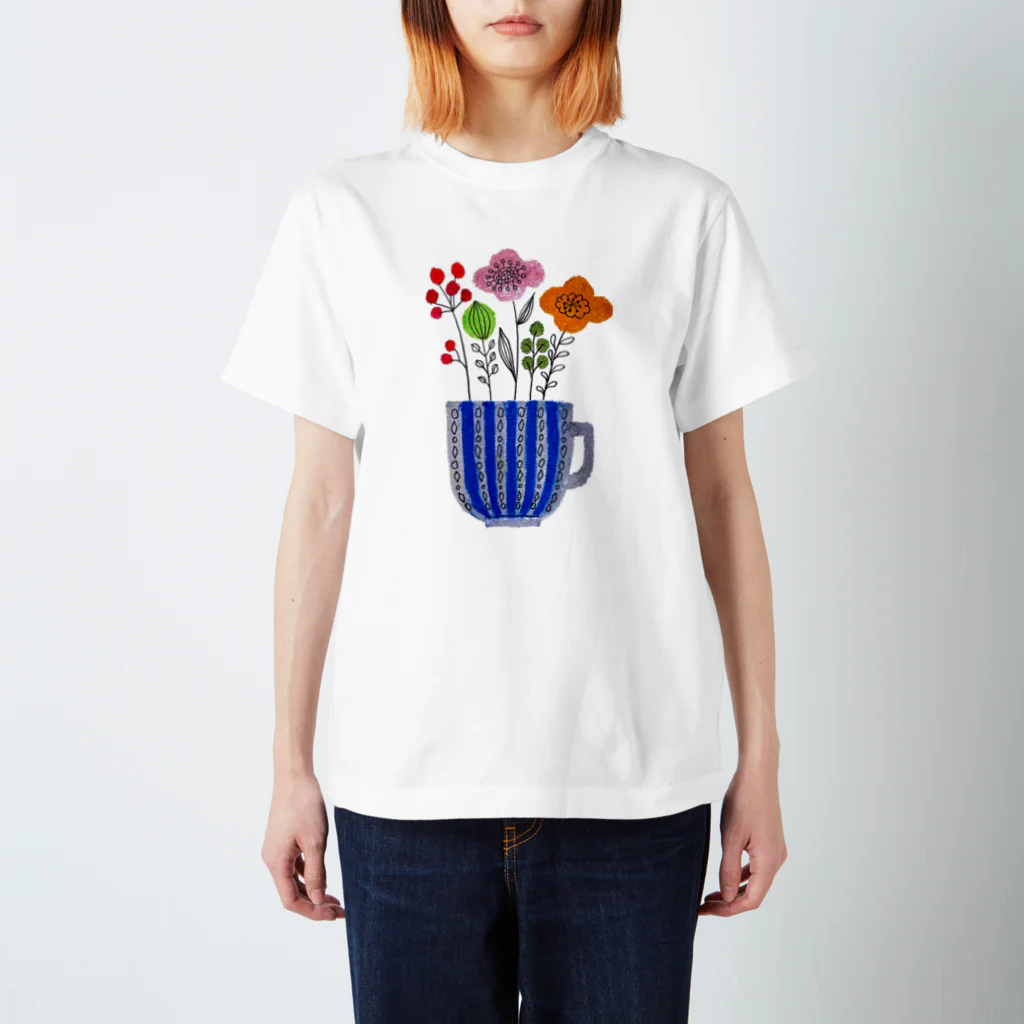 KANKAN ILLUSTRATION FACTORY goods shopの幸せなコーヒータイム スタンダードTシャツ