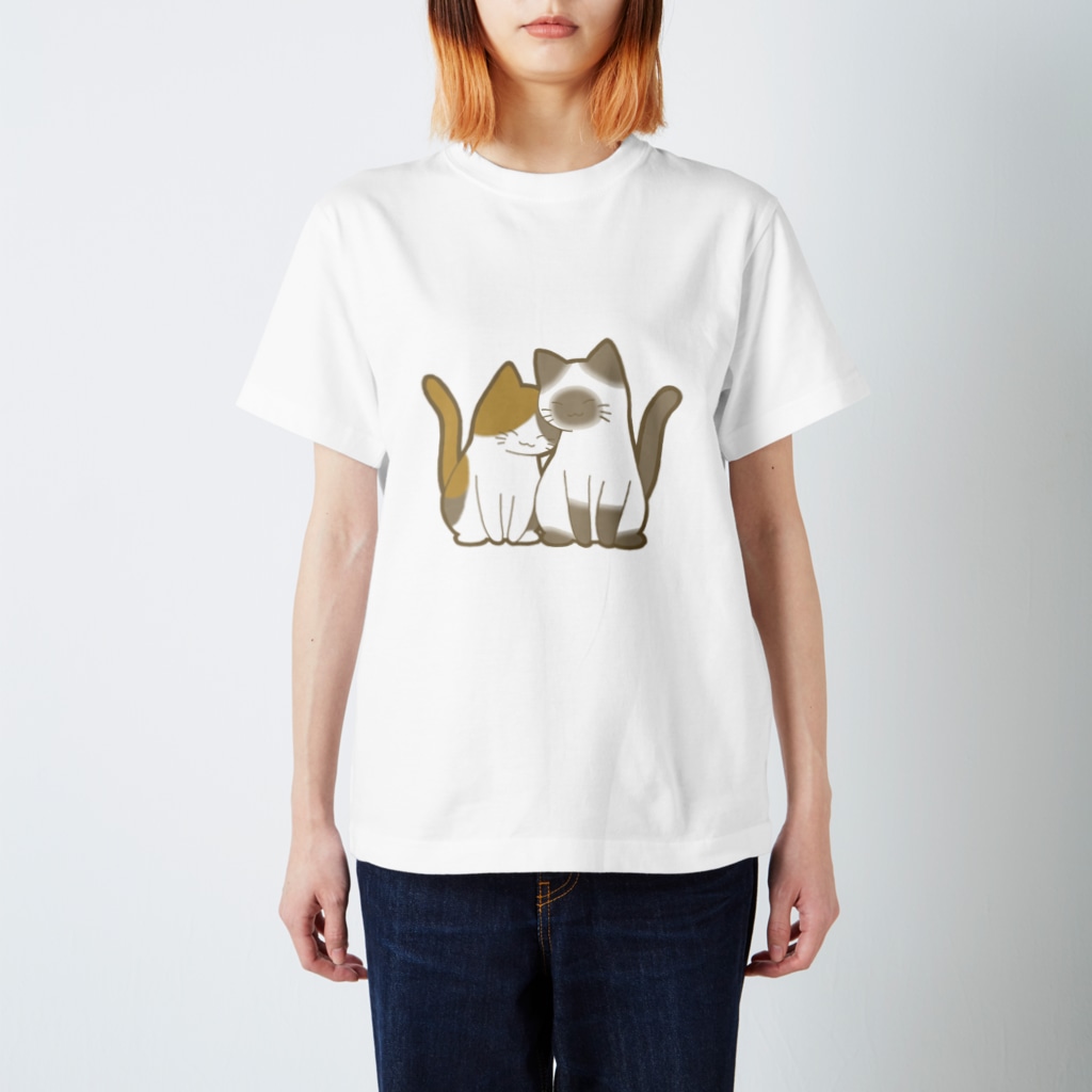 かわいいもののおみせ　いそぎんちゃくの表裏印刷　仲良し猫　三毛&ポインテッド Regular Fit T-Shirt