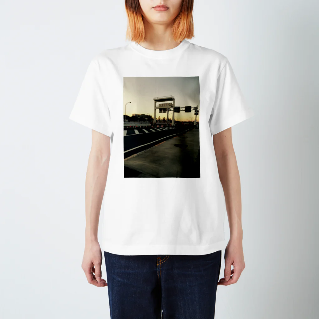 Yusaの羽田行き Regular Fit T-Shirt