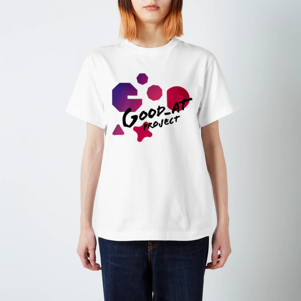 子どもの『得意』を見つけ･伸ばす─ Good_at PROJECTのGood_at  // MAGIC-HOUR PINK スタンダードTシャツ