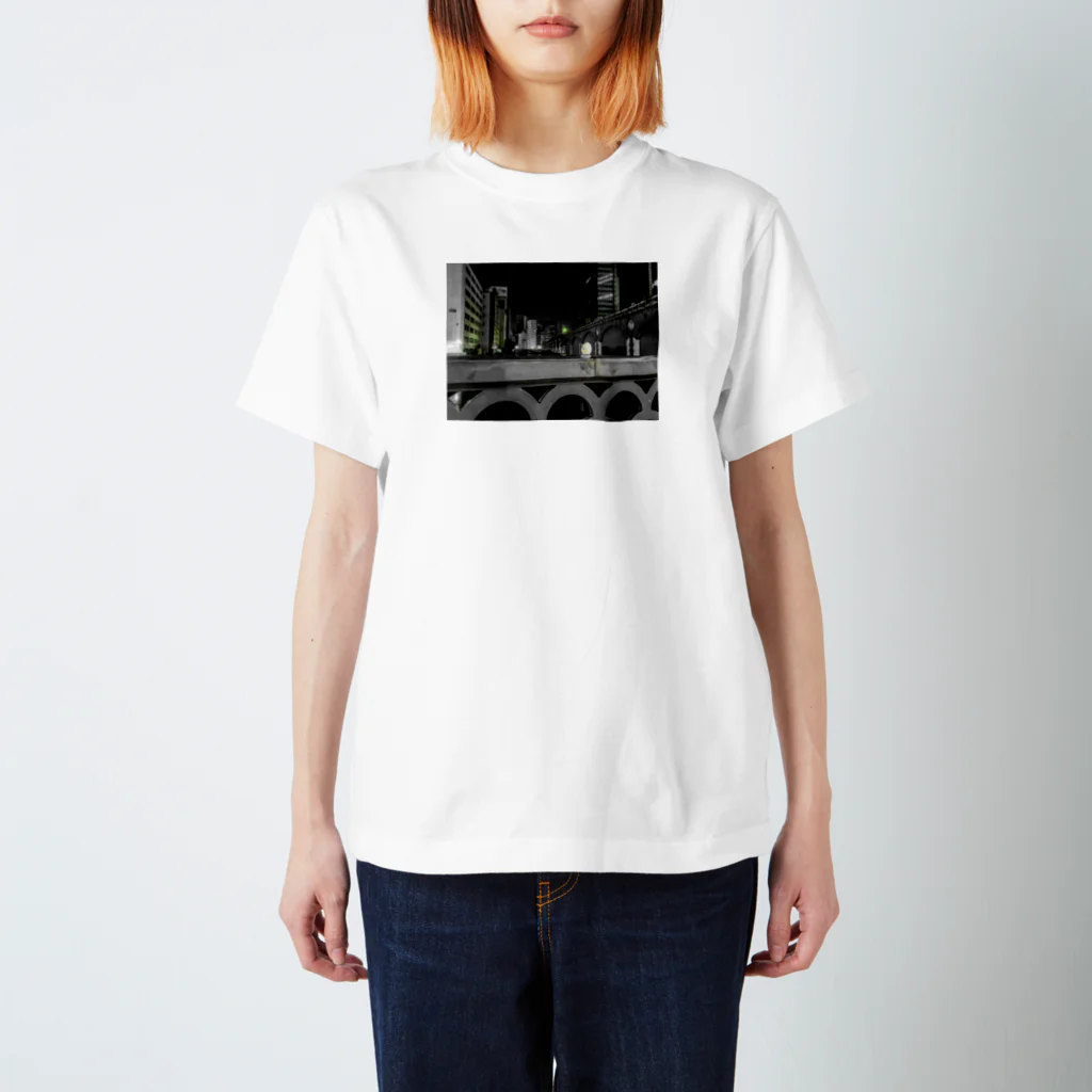 marude_nankaの夜と卵 Regular Fit T-Shirt