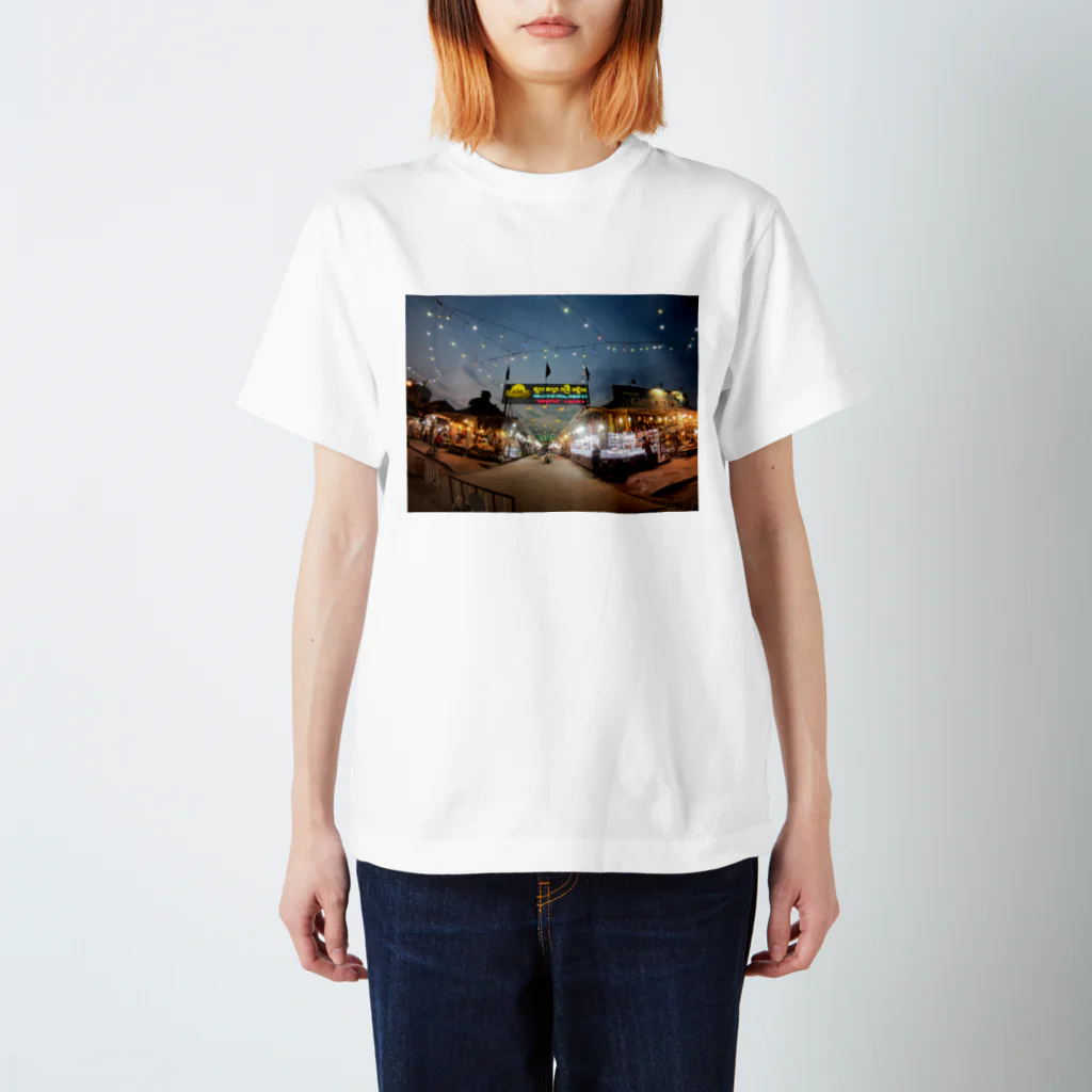 keisuke matsudaのハブストリート Regular Fit T-Shirt