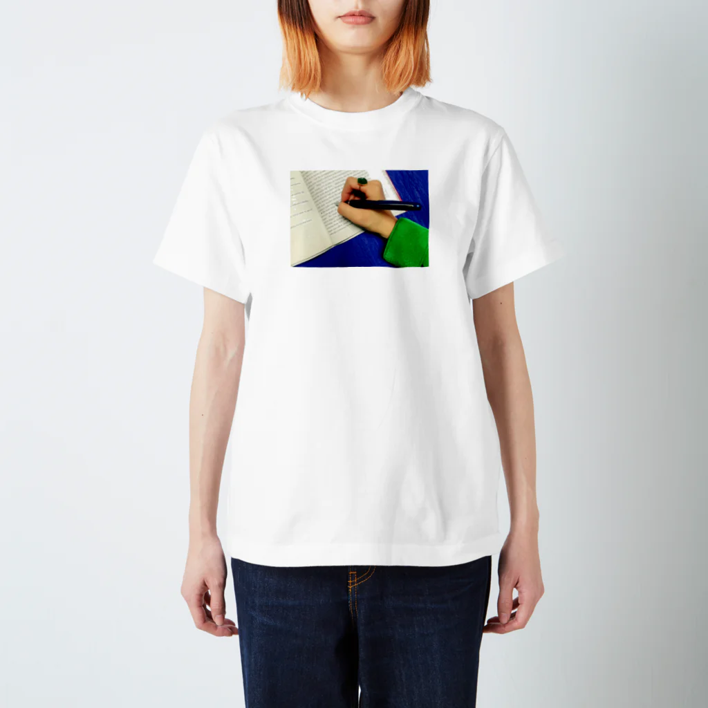 樹里の手 Regular Fit T-Shirt