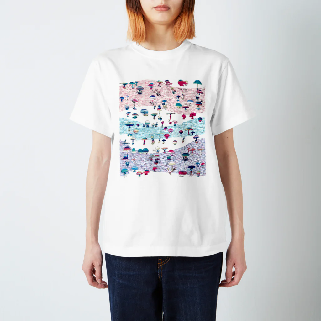 KAERUCAFE SHOPのきのこ Regular Fit T-Shirt