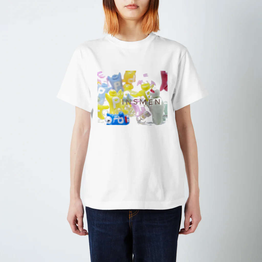 岡本なう - okamoto now -のピンズMen（ぴんずめん・PinsMen） Regular Fit T-Shirt