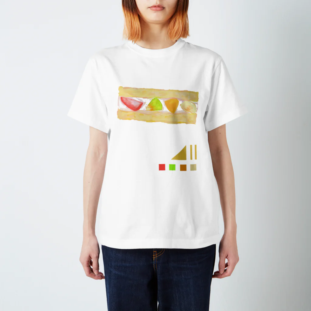 utouto_petalのフルーツサンド Regular Fit T-Shirt