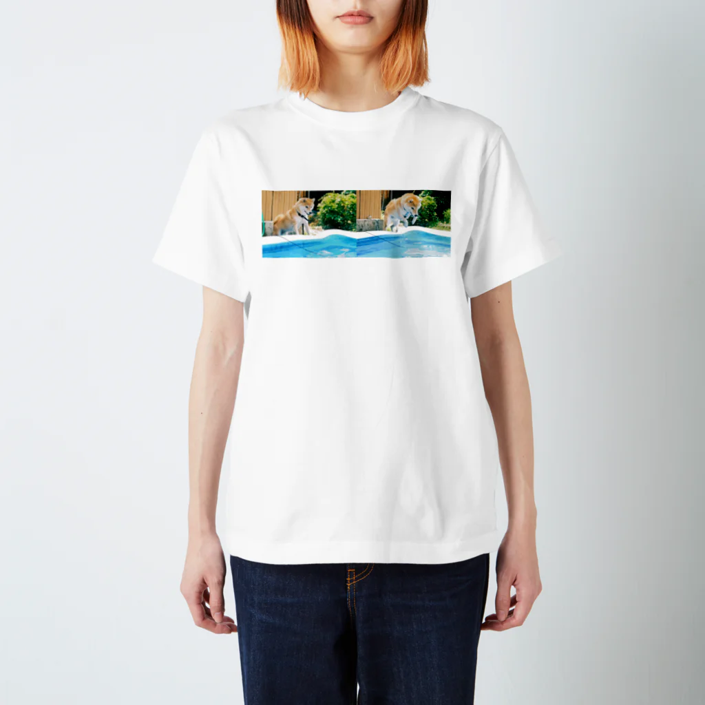 inubotの飛び込む犬 （ 横 ） Regular Fit T-Shirt