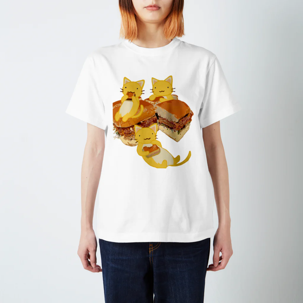 きねこやのきねこカツサンド Regular Fit T-Shirt