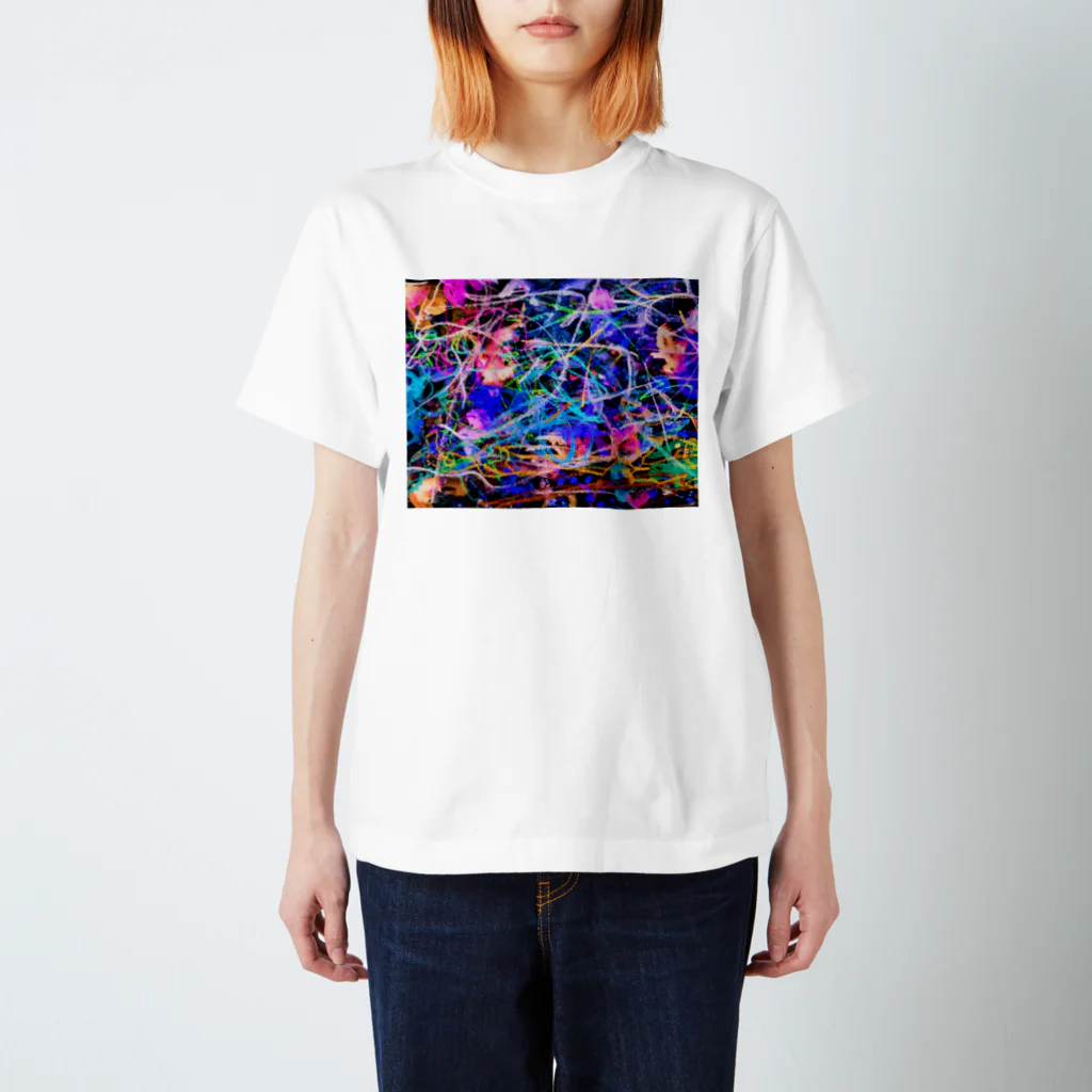 mikoのNO WORDS Regular Fit T-Shirt