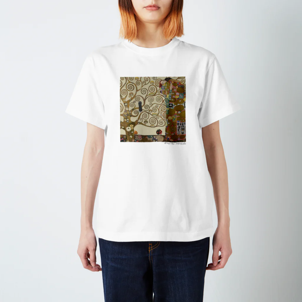 ノザキ-Nozakiの名画を楽しむてんとう虫〜抱きあう絵画〜 Regular Fit T-Shirt