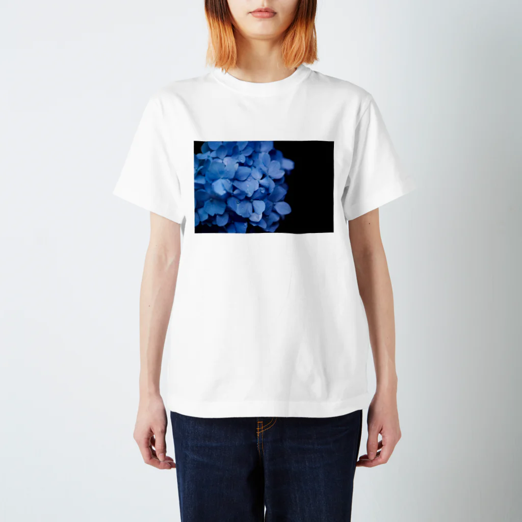 R%StoreのR%Flower Regular Fit T-Shirt