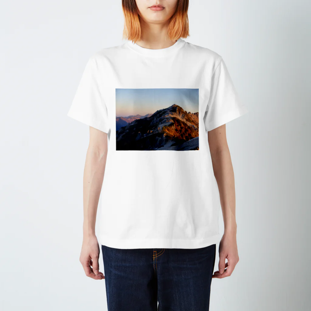 山　生活の燕岳 スタンダードTシャツ