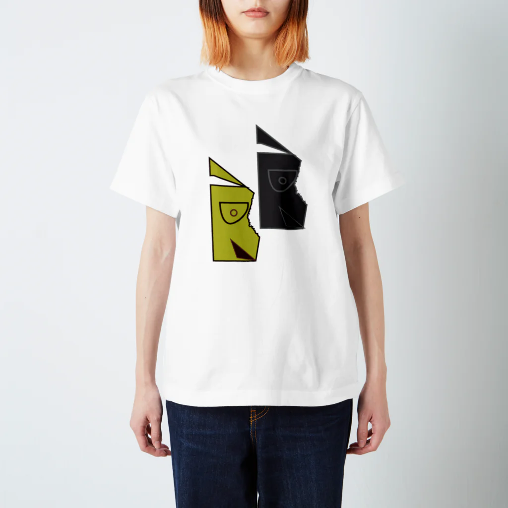 near_childのモアイリ(カラー1) Regular Fit T-Shirt