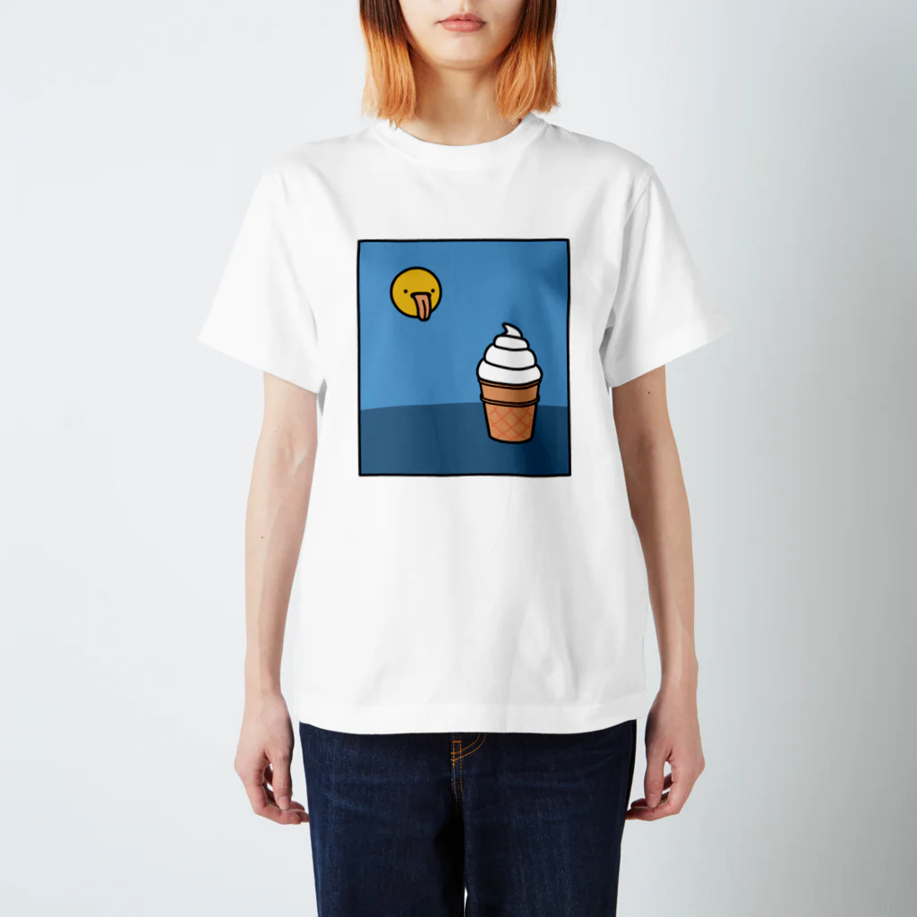 PENGUIN PEARL PRESENTSのお月さま と ソフトクリーム スタンダードTシャツ