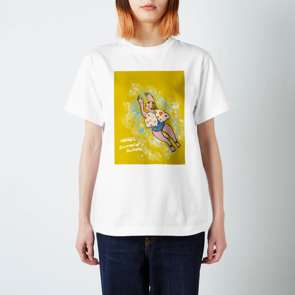 papricaのangel swimming along Regular Fit T-Shirt