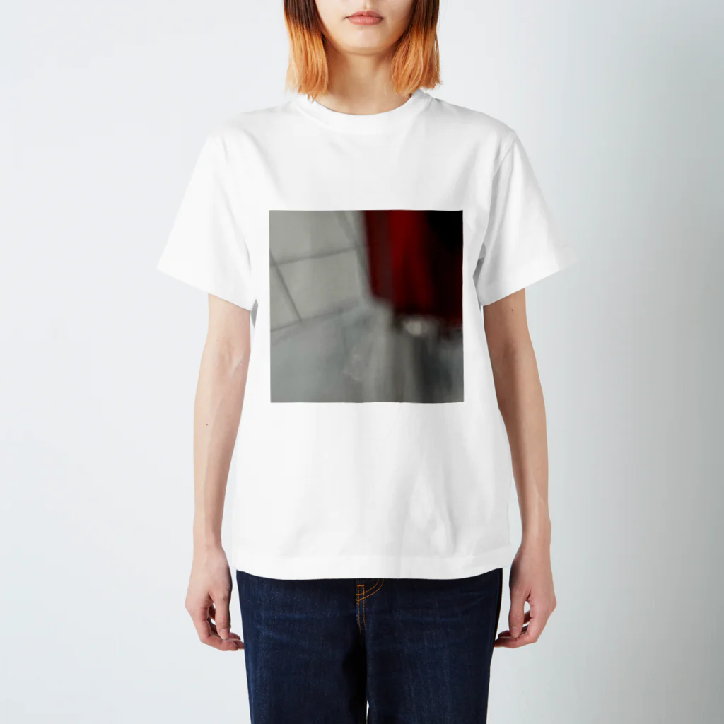 white__rrのRegular Fit T-Shirt