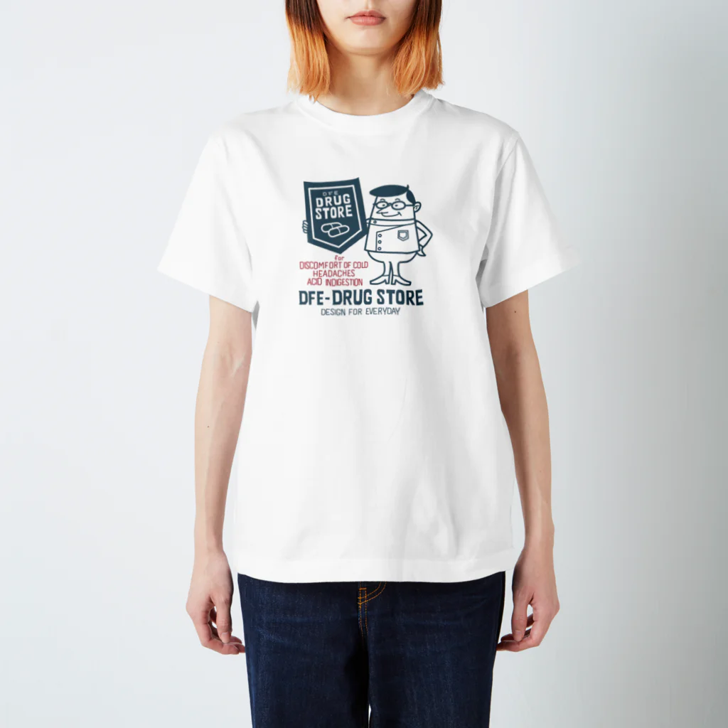 Design For Everydayのドラッグストア＆薬剤師★アメリカンレトロ　【片面】 Regular Fit T-Shirt