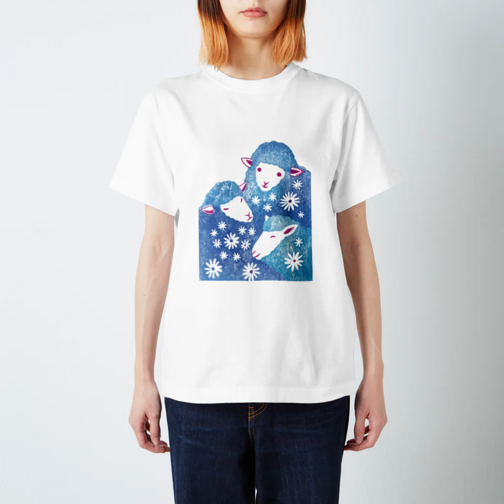 服部奈々子の三匹のひつじ Regular Fit T-Shirt