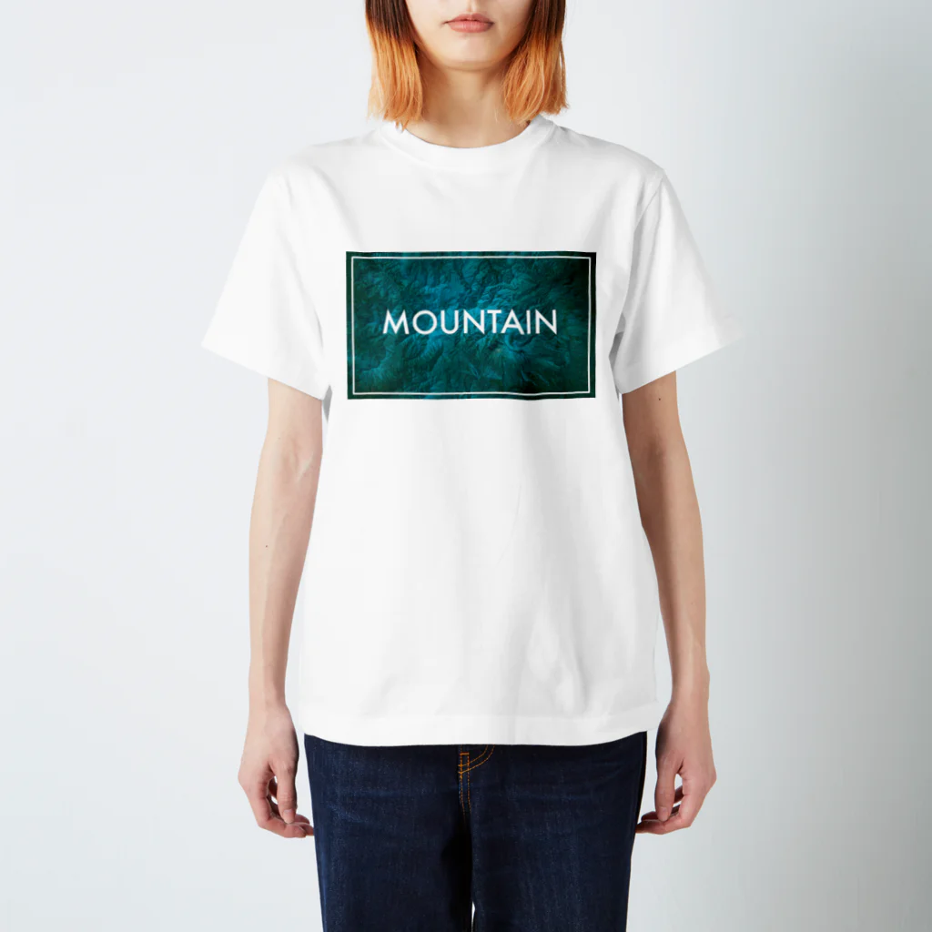 りっちゃんのへや。のMountain  Regular Fit T-Shirt