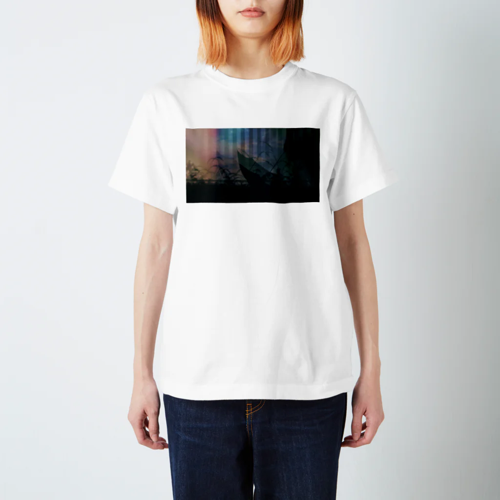 ㌱川のpassenger Regular Fit T-Shirt
