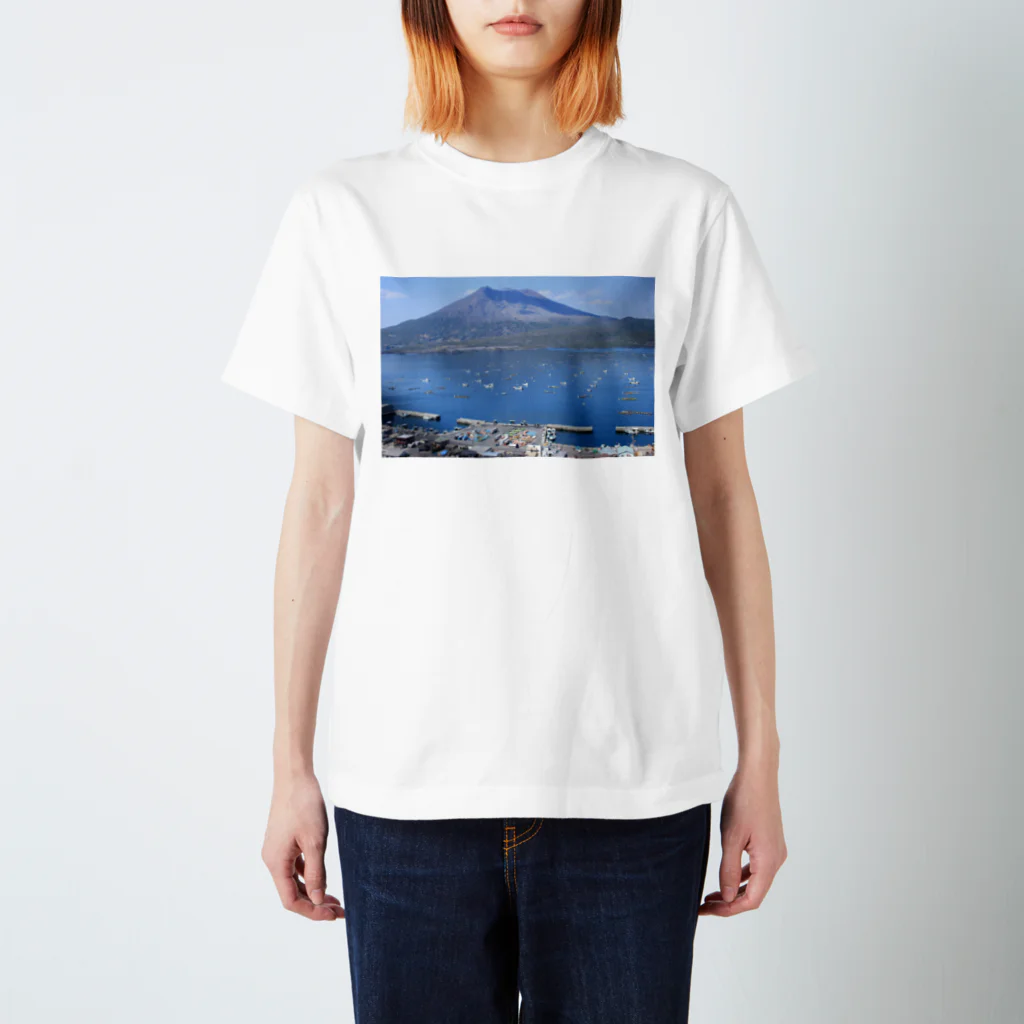 Barika7519の鹿児島　桜島風景 スタンダードTシャツ