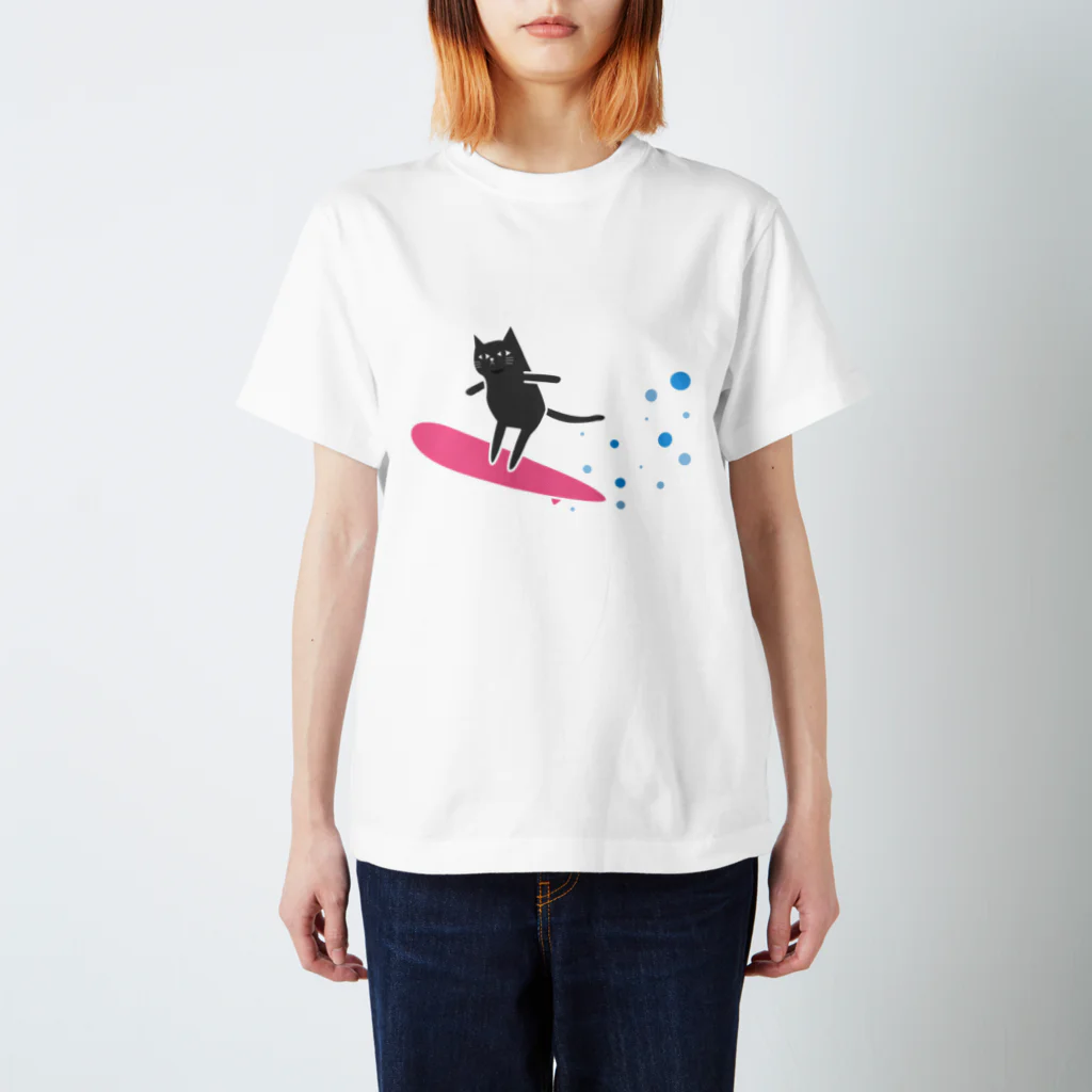 tamacchoのなみのり黒猫ちゃん スタンダードTシャツ