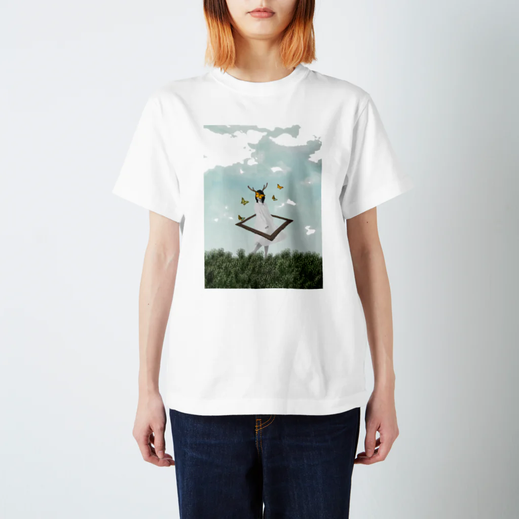 Jackalope Houseのとある鹿人の夢 Regular Fit T-Shirt