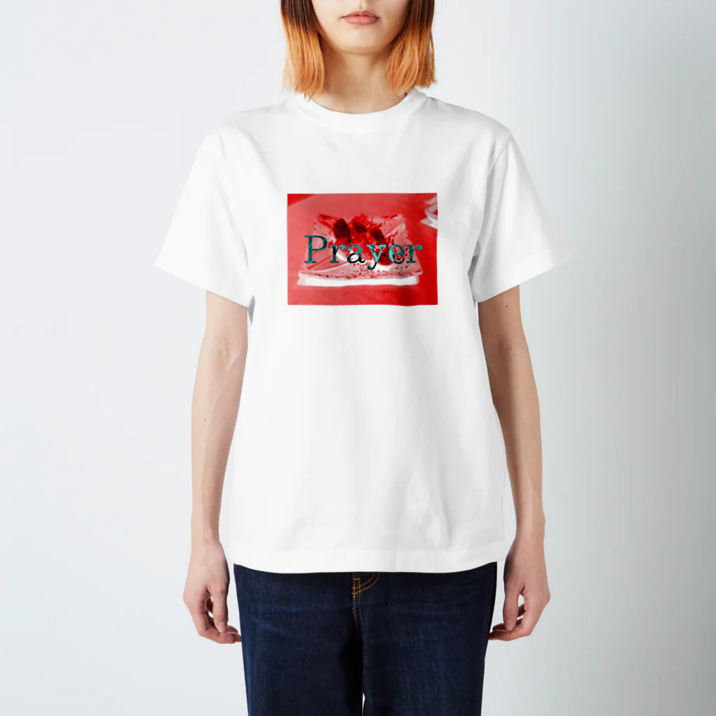 赤い目の少女の祈る者 Tシャツ スタンダードTシャツ