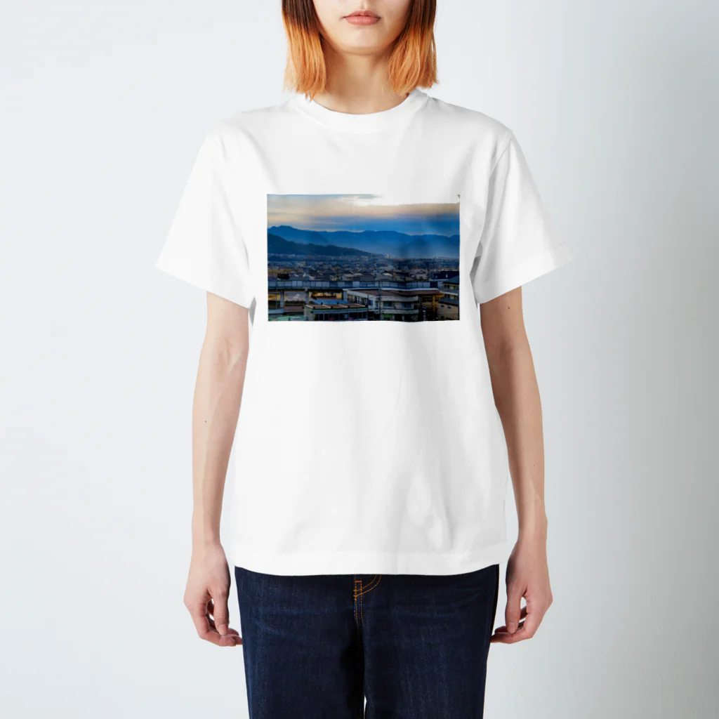 tetsu/中原徹也（Rebrast）の山と街 Regular Fit T-Shirt