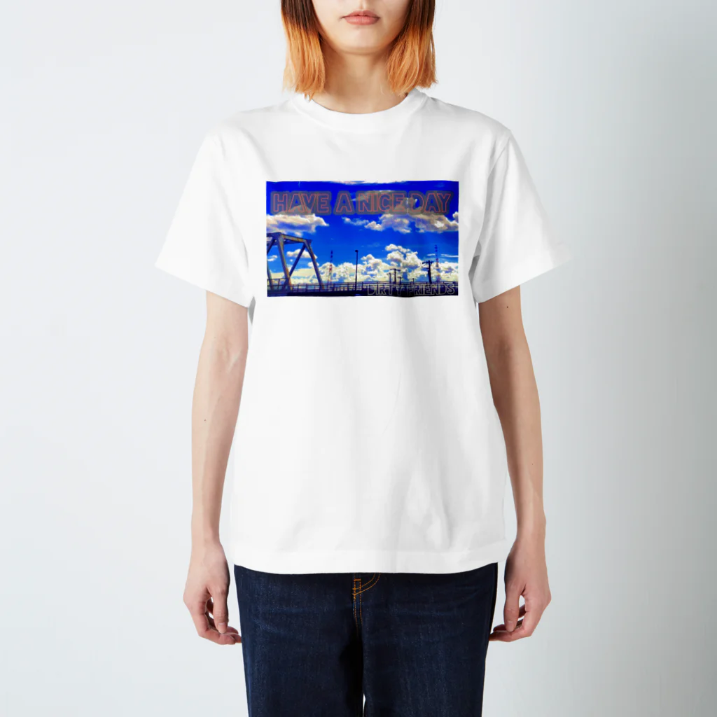 DIRTY FRIENDSの夏空へ向けて Regular Fit T-Shirt