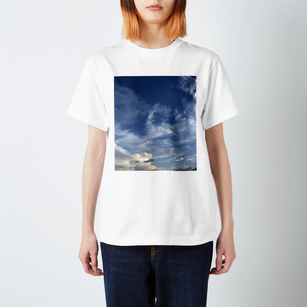 ヤマダ商店の空 Regular Fit T-Shirt