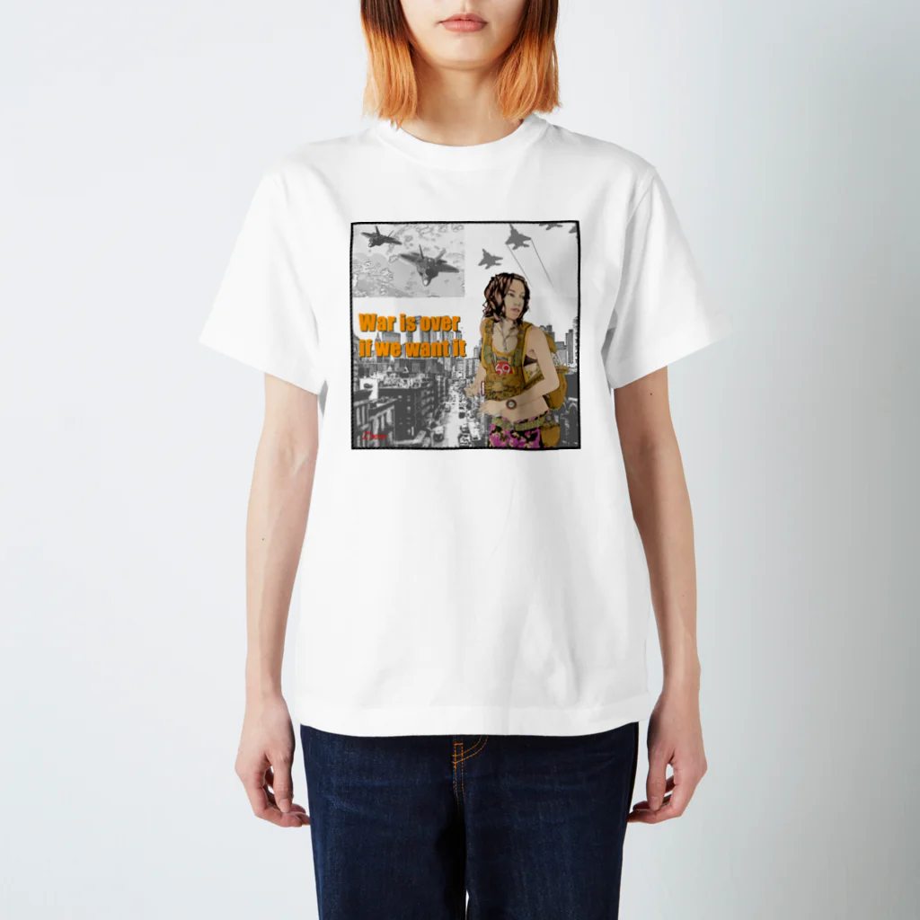 岩本鐘太(L-roro)　の「エル・ロロ」　傭兵少女１ Regular Fit T-Shirt