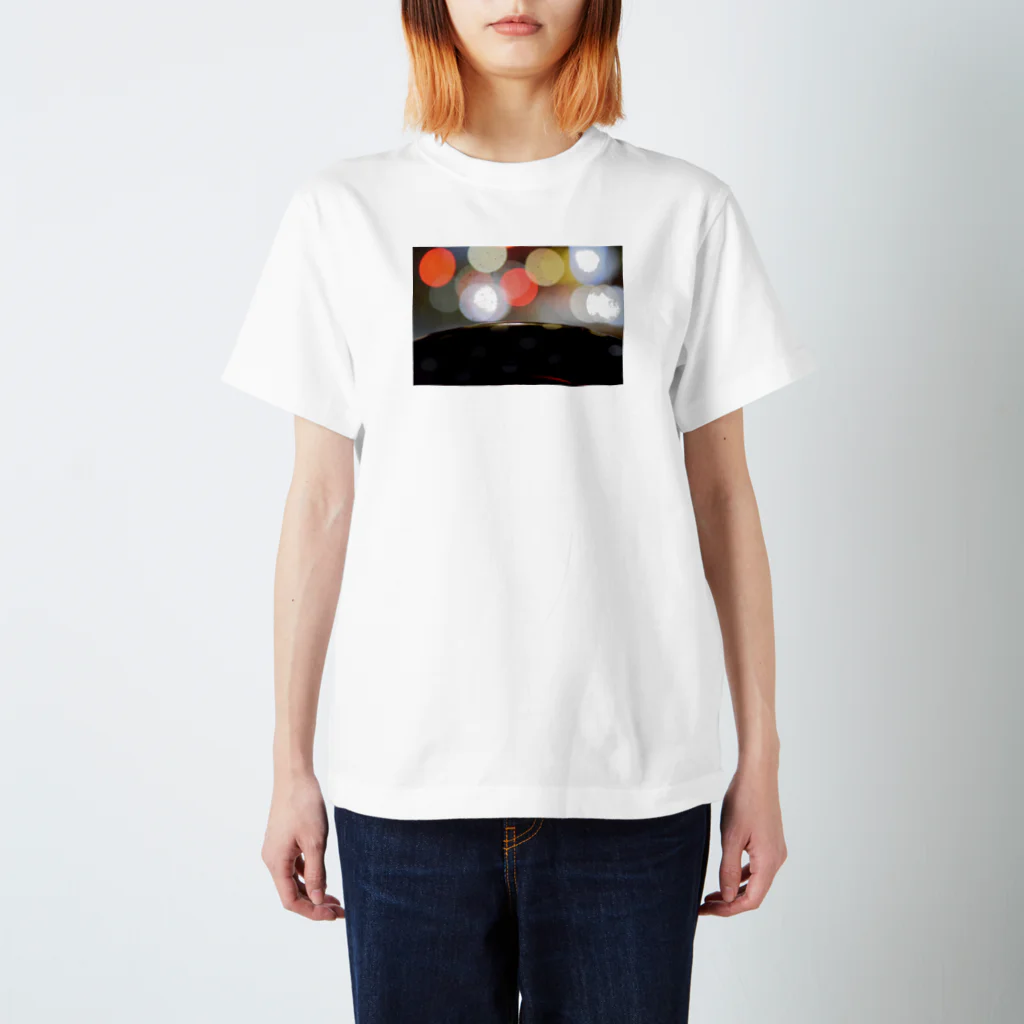 Amy.の水玉のその向こう Regular Fit T-Shirt