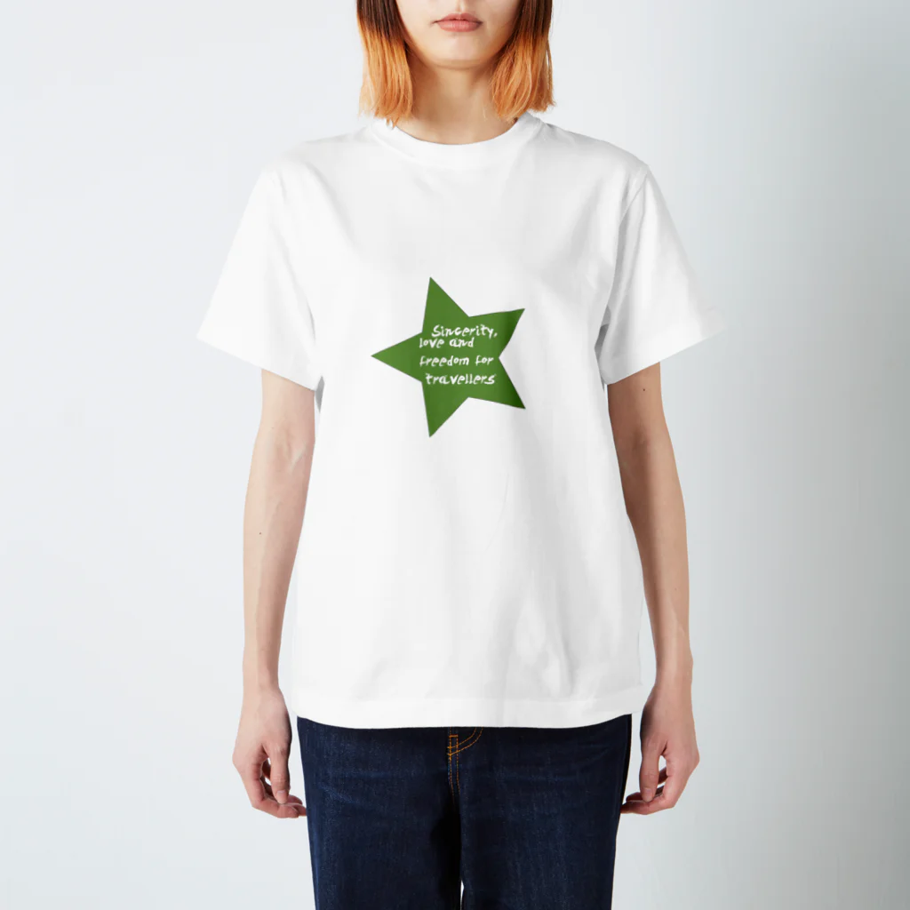 Yusaku777のSincerity,love and freedom for travellers Regular Fit T-Shirt
