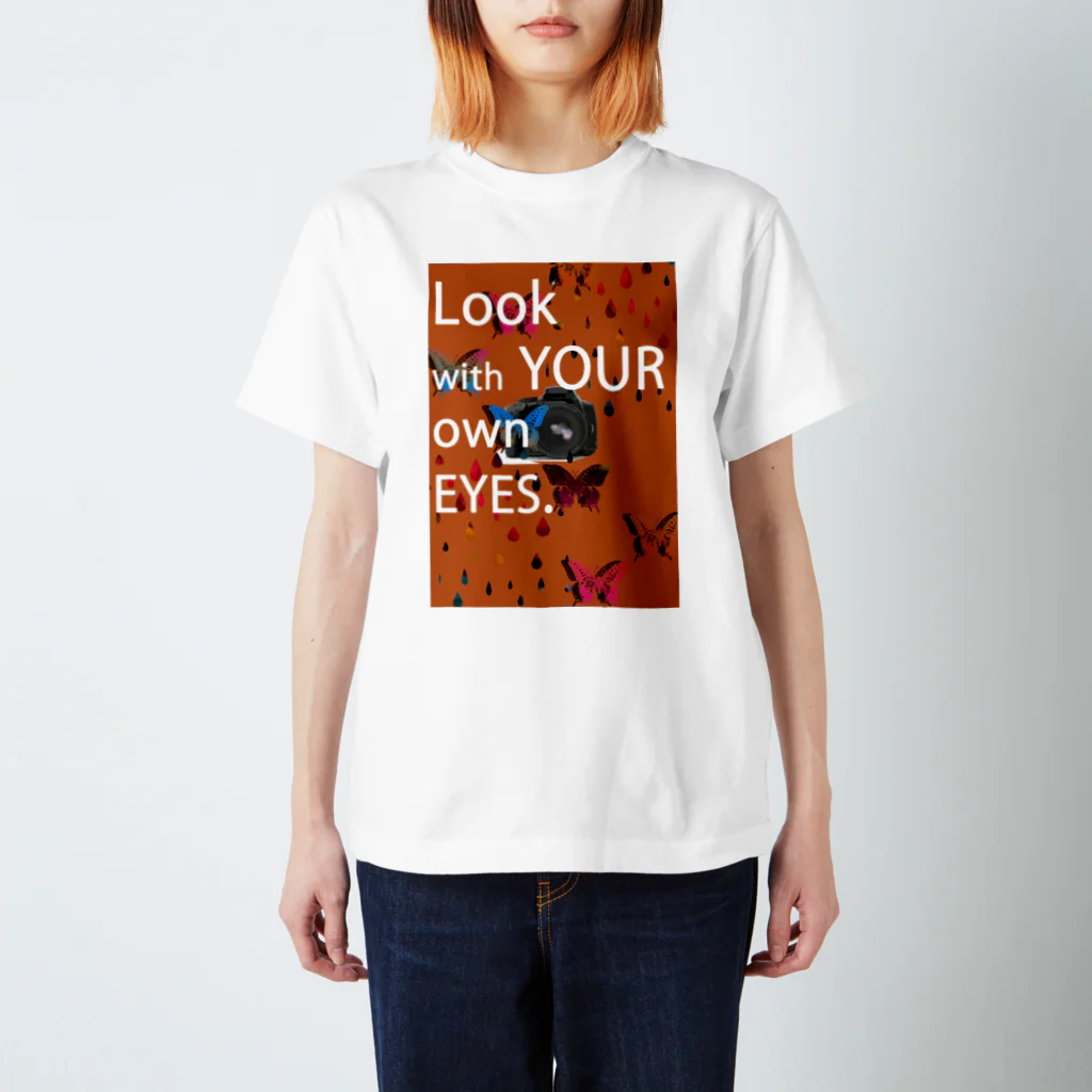 ColorfulLifeのLook with Your Own Eyes Regular Fit T-Shirt