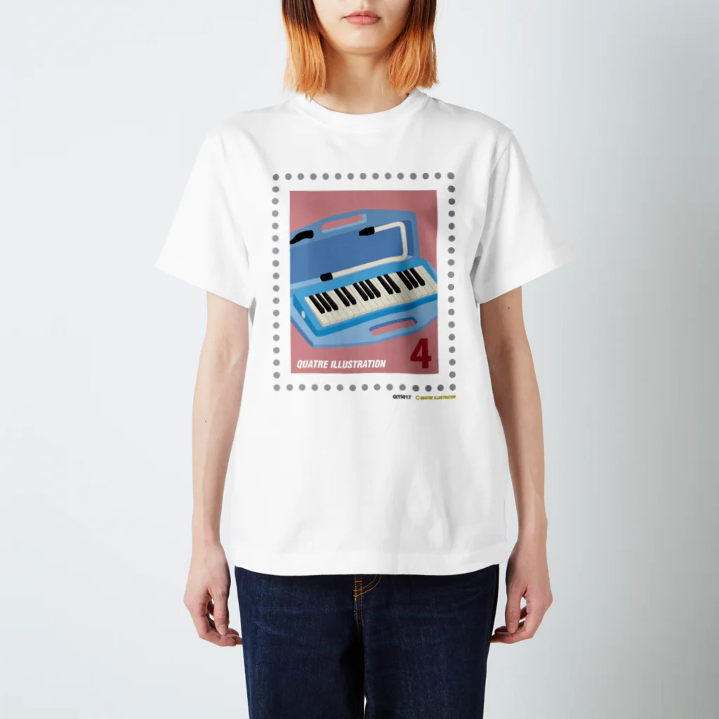 Quatre Illustrationのキャトル切手_鍵盤ハーモニカ Regular Fit T-Shirt
