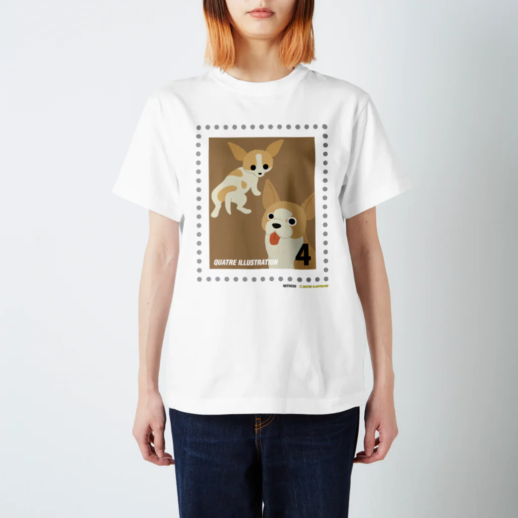 Quatre Illustrationのキャトル切手_犬03 Regular Fit T-Shirt