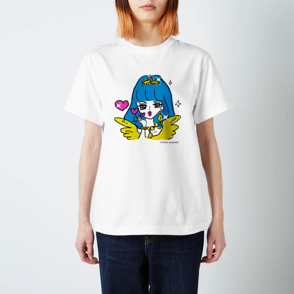 Akiko Hiramatsuの青髪のリリー Regular Fit T-Shirt
